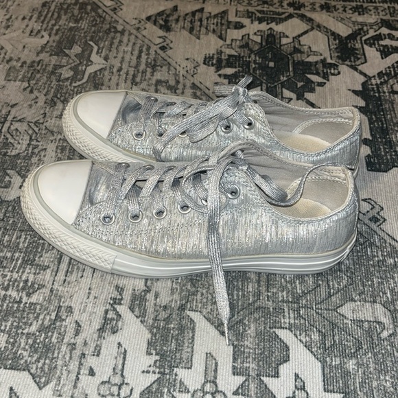 Converse Chuck Taylor silver glitter all star low size 7 - Picture 2 of 9